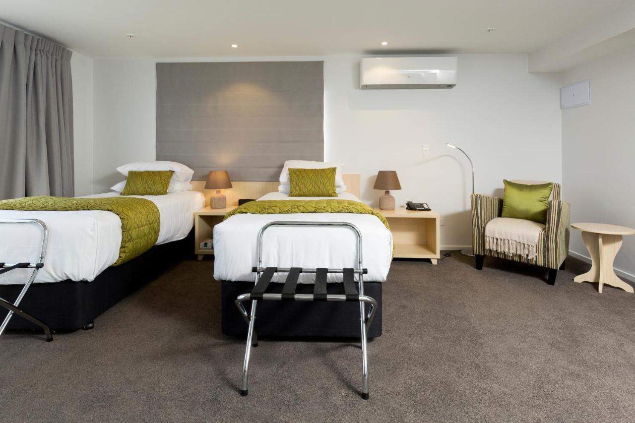 2 On Whiteleigh And 239 On Lincoln Motel Christchurch Zimmer foto A typical hotel room